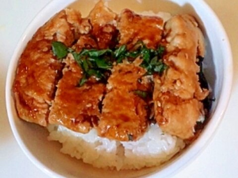 簡単リメイク★焼きネギトロ丼★つくね丼風